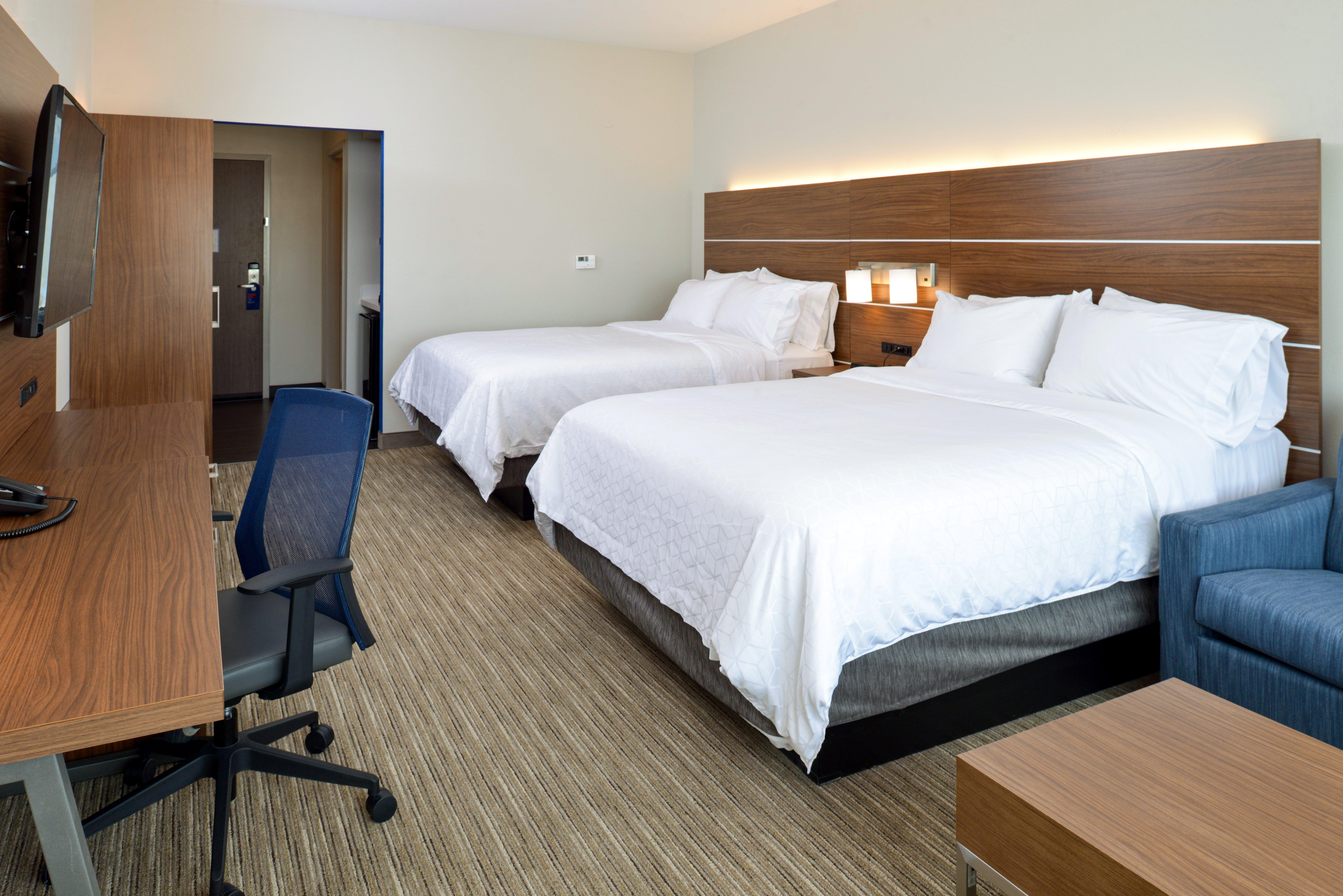 Holiday Inn Express & Suites - Elko By Ihg Exterior photo