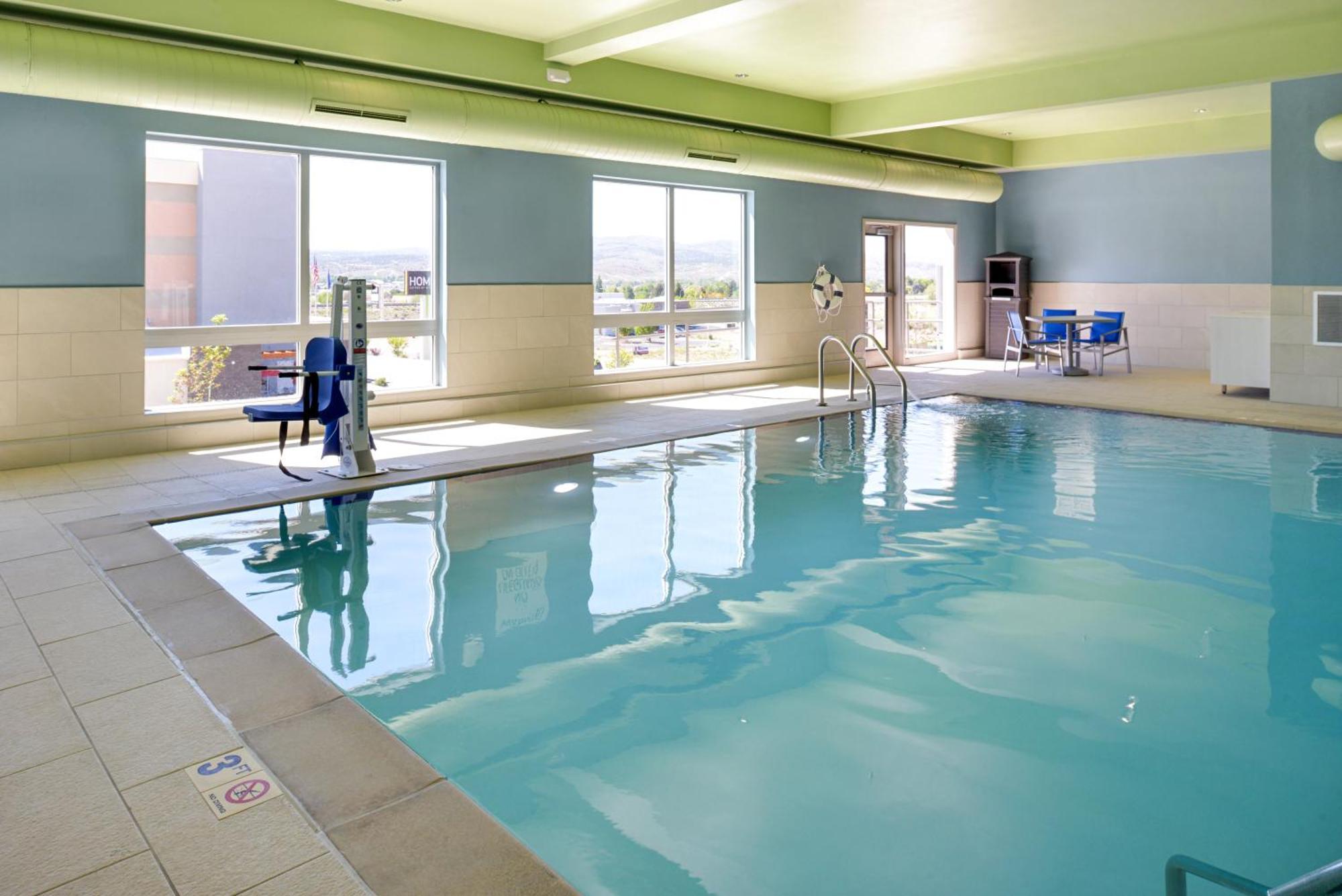 Holiday Inn Express & Suites - Elko By Ihg Exterior photo
